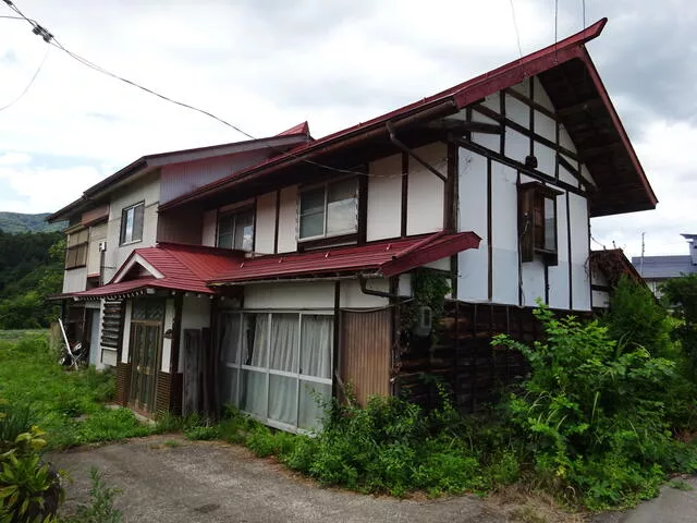 Iiyama City, Oaza Mizuho Toyo (Togari Nozawa Onsen Station) 2-story building 9DK