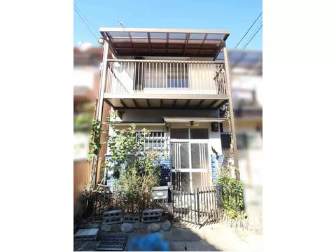 About a 3-minute walk to the supermarket ◎ Convenient location for daily life