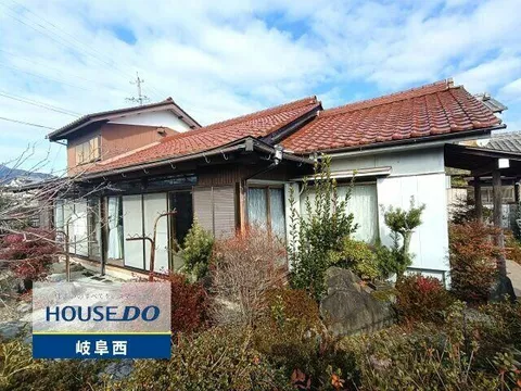 Ibi District, Ibigawa Town, Miwa (Ibi Station) 2-story building 7DK