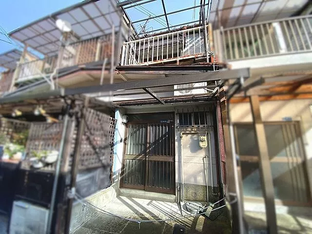 Used terrace house, Neyagawa City, Kusune Minamimachi