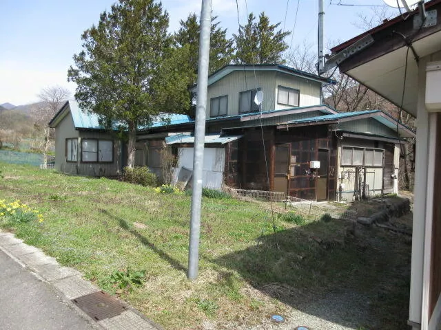 7SDK two-story building, Inada, Nakayama, Atami Town, Koriyama City