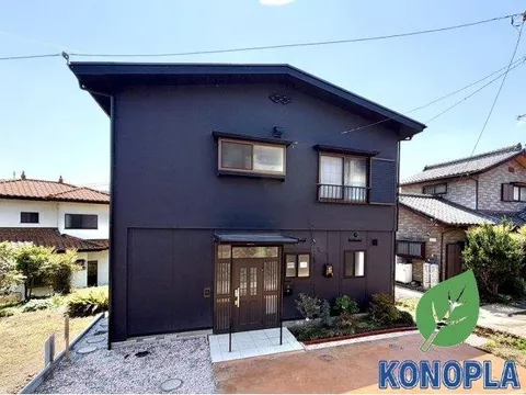 Interior and exterior renovations completed☆ ■ Plenty of storage layout ■ Safe living environment ■ Spacious garden