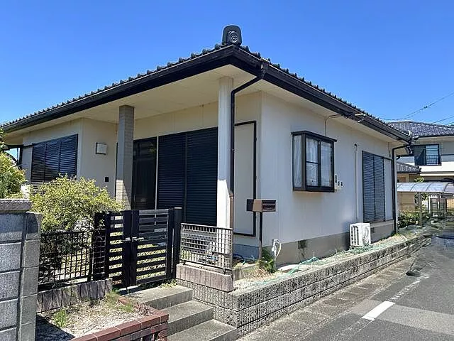 Used single-family home in Yamaguchi City, Tō