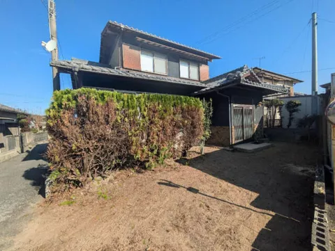 2F 5DK in Oaza Ido, Miki-machi, Kida-gun, Aichi

2.5 million yen