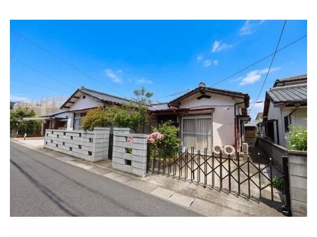 7 minutes on foot to Hino Elementary School / 9 minutes on foot to Hino Junior High School / A single-story house that is reassuring for the future!