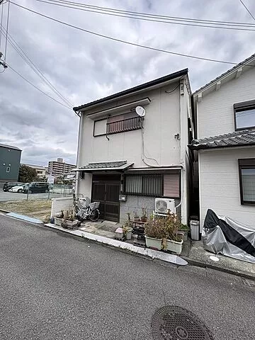 Used single-family home for sale in Ota 2-chome, Wakayama City