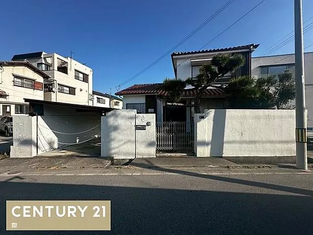 Used single-family home, Wakayama City, Wakayura East 2-chome, used house