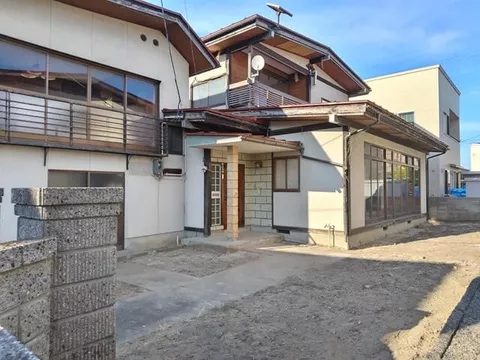 Higashi-Murayama District, Yamanobe Town, Oaza Yamanobe (Uzen-Yamanobe Station) 2-story 5DK