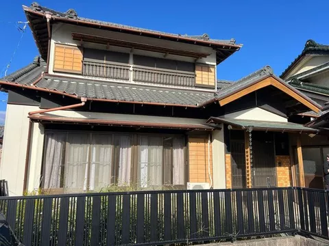 5.9 million yen, Karasu Town