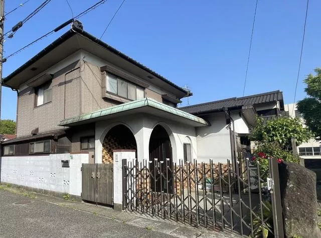 3-chome, Enoura Town, Hikoshima, Shimonoseki City (Shimonoseki Station) 2-story building 5K