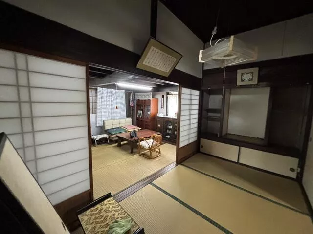 Ogi City, Ushizu Town, Ushizu (Ushizu Station) 1-story 6SK