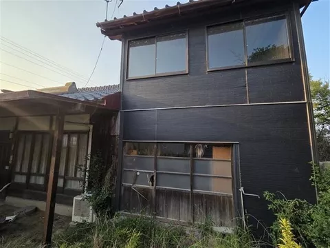 2F 4K, Shioya, Aki-cho, Kunisaki-city

4 million yen