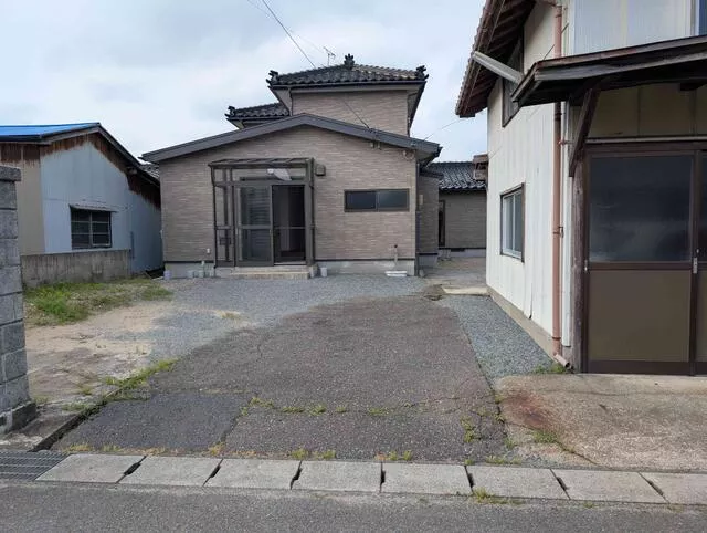 Sakata City, Shinbori Aza Maeoka (Aoyama Station) 2-story 7DK