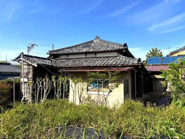 ◆Single-story ◆Connected Japanese-style room ◆Land over 80 tsubo ◆Closet ◆Quiet residential area ◆Garden