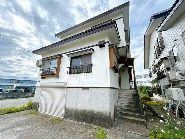 Shinjo City, Tokamachi, Sasakushinogawa (Shinjo Station), 3-story building, 7SDK