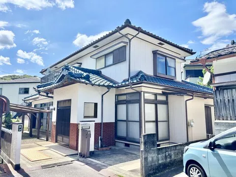 Isahaya City, Haraguchi Town (Hon-Isahaya Station), 2-story, 6DK