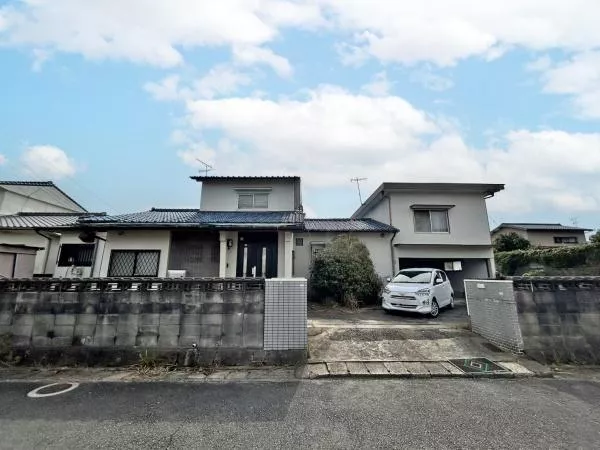 Iizuka City Shimo-Mio (Shin-Iizuka Station) 2-story building 5LDK