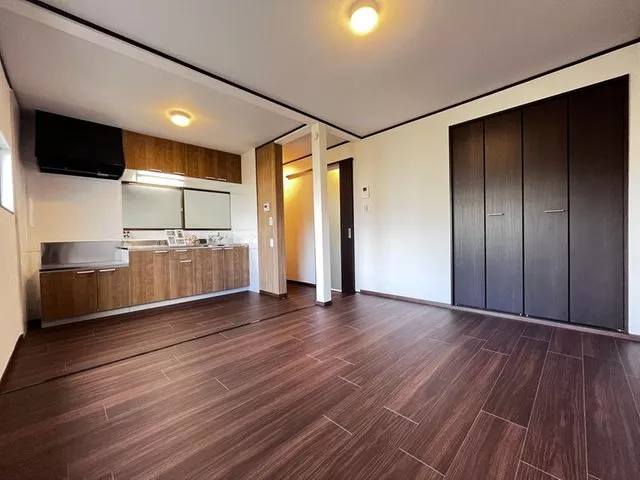 Same-day viewing available! Purchase possible from 0 yen down payment! ☆ Renovated × Parking for 1 car available × Southwest facing ☆