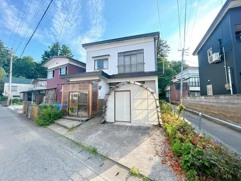 [Open House Held] [Limited Time Current Sale Until July 31] Parking for 2 cars / Quiet Residential Area