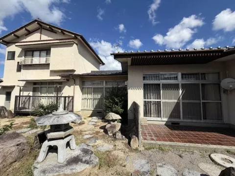 Takamatsu City, Takamatsu-cho (Yashima Station), two-story building, 4LDK