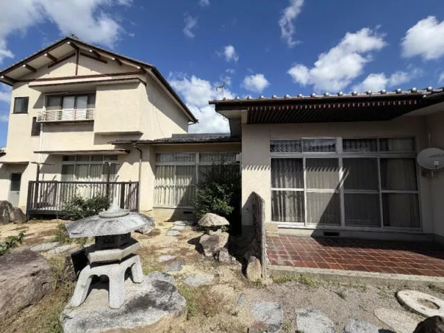 Takamatsu City, Takamatsu-cho (Yashima Station), two-story building, 4LDK