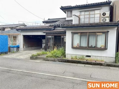 Nakaniikawa District, Tateyama Town, Enoki (Enoki Town Station) 2-story building 5DK