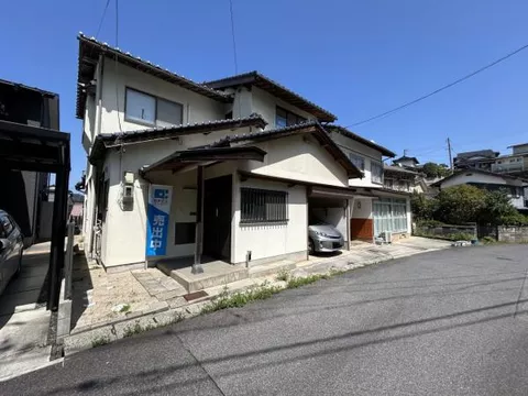 Matsue City, Higashitsuda Town (Higashimatsue Station) 2-story building 5DK