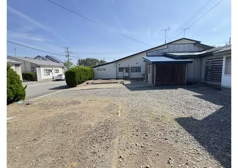 Goshogawara City, Aoinai Iwai (Goshogawara Station) 2-story building 7DK