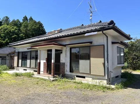 Soo-shi, Soo-shi, Sueyoshi-cho, Minaminogo, flat roof, 3DK

2,480,000 yen