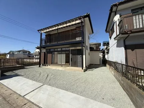 【Open House】Renovated / Parking for 3 cars available / Corner lot 4LDK / New water facilities replaced