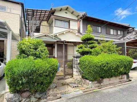 Yamato Takada City, Higashi Mikuradou Town (Takada City Station) 2-story building, 5DK - Image 4