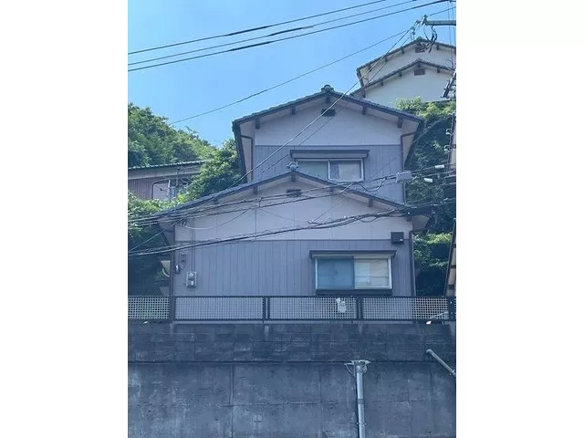 The 6-tatami DK and 4.5-tatami Japanese-style room are adjacent, and if you open the sliding door, it becomes a large space of 10.5 tatami!