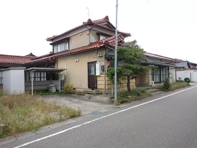 Takado-cho, Komatsu City 2-story 7DK