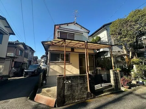 Kochi City, Minamimanba (Enkyoji-guchi Station) 2-story 3DK