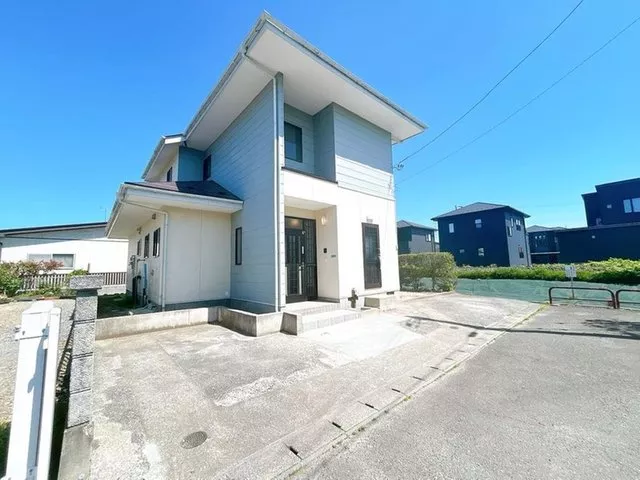 [Open House] Interior renovation planned / New seismic standards compliant / Water facilities replacement / Parking for 2 cars available