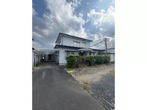 A spacious life with over 100 tsubo of land♪ A spacious 7DK home!