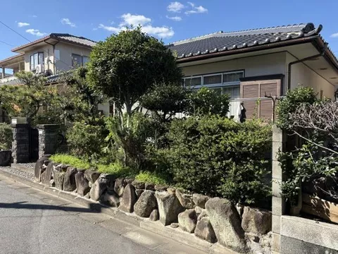 Kurashiki City Nakataie (Nakasho Station) single-story building 4DK