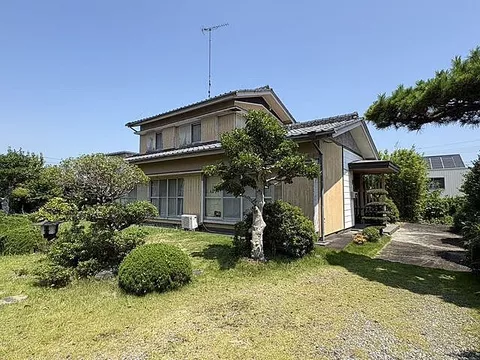 Used single-family home, Takarada-cho Kawahara, used house.