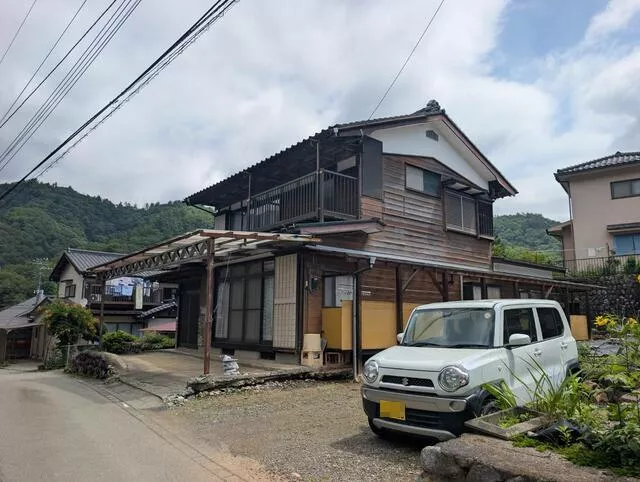 Otsuki City, Nigioka Town Okuyama (Otsuki Station) 2-story building 7DK