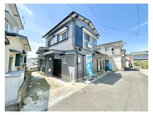 [Open house held] [Renovated] [Immediate delivery available] [Immediate occupancy available] Parking for 1 car available