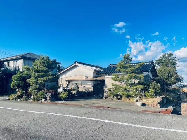 Kamikashiwano Town 14.9 million yen