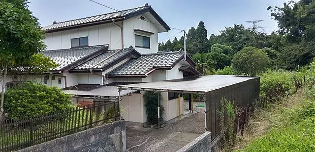 Used single-family home Kanayama-cho Shiomidai, house with land