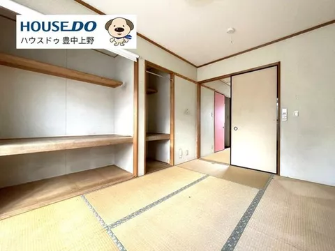 6 minutes walk from the station, this is a renovation base sale! Please make it your preferred home♪