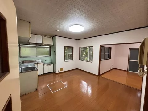 ■Cross wallpaper replacement and tatami mat replacement completed■Estimates for renovations available■Viewing available anytime