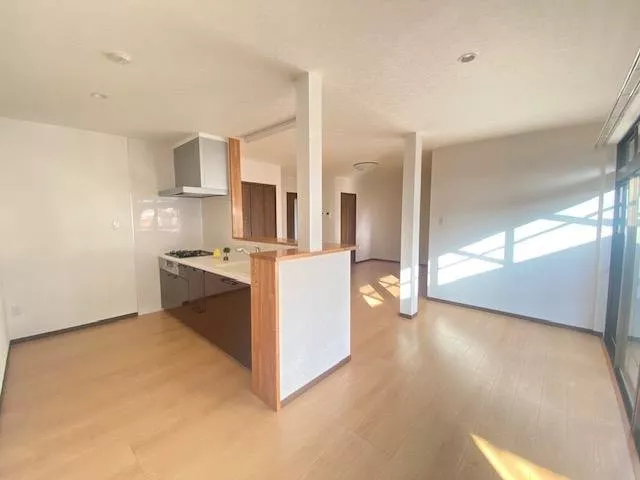 A fully renovated single-story house with 3LDK!