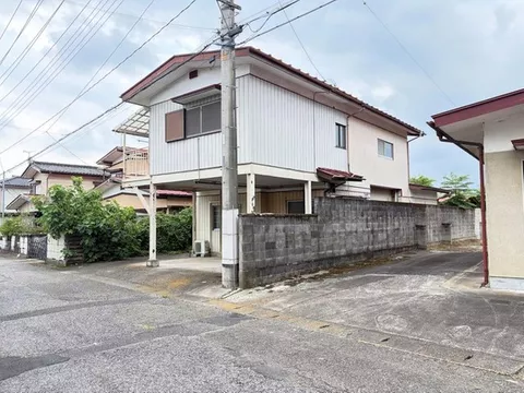 Honmachi (Yaita Station) 4 million yen
