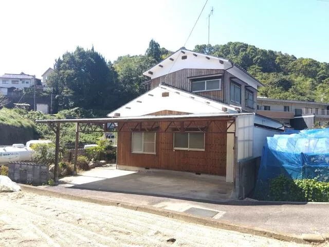 Matsuyama City, Shimoidai Town (Dogo Onsen Station) 2-story 7DK