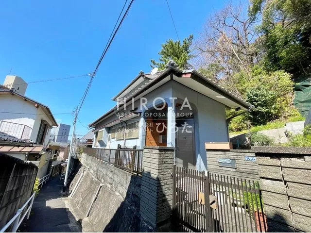 [Online reservation available] The land is approximately 88 tsubo! 4 minutes on foot to the convenience store, 2 minutes by car to Spina!