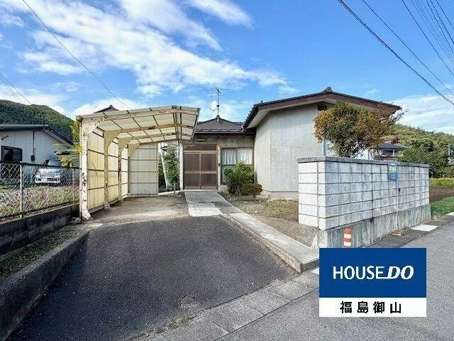 A single-story house in a prime location, 850 m to "Michi no Eki Fukushima," available for viewing
