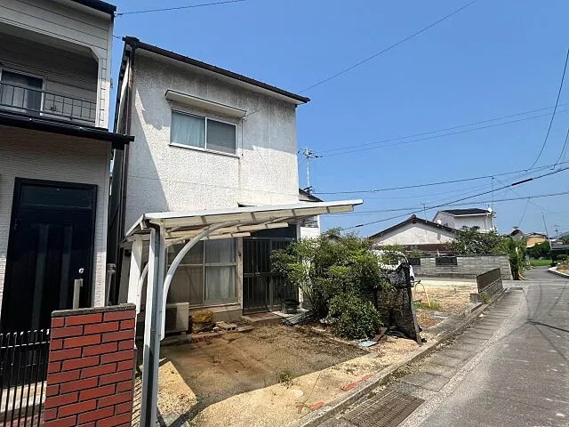 Used single-family home, 33 minutes on foot from JR Yosan Line Marugame Station